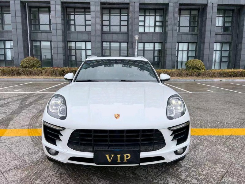 盐城14年保时捷Macan1