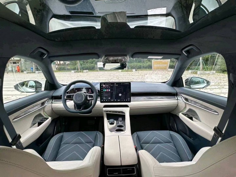 鹽城23年極氪汽車0014