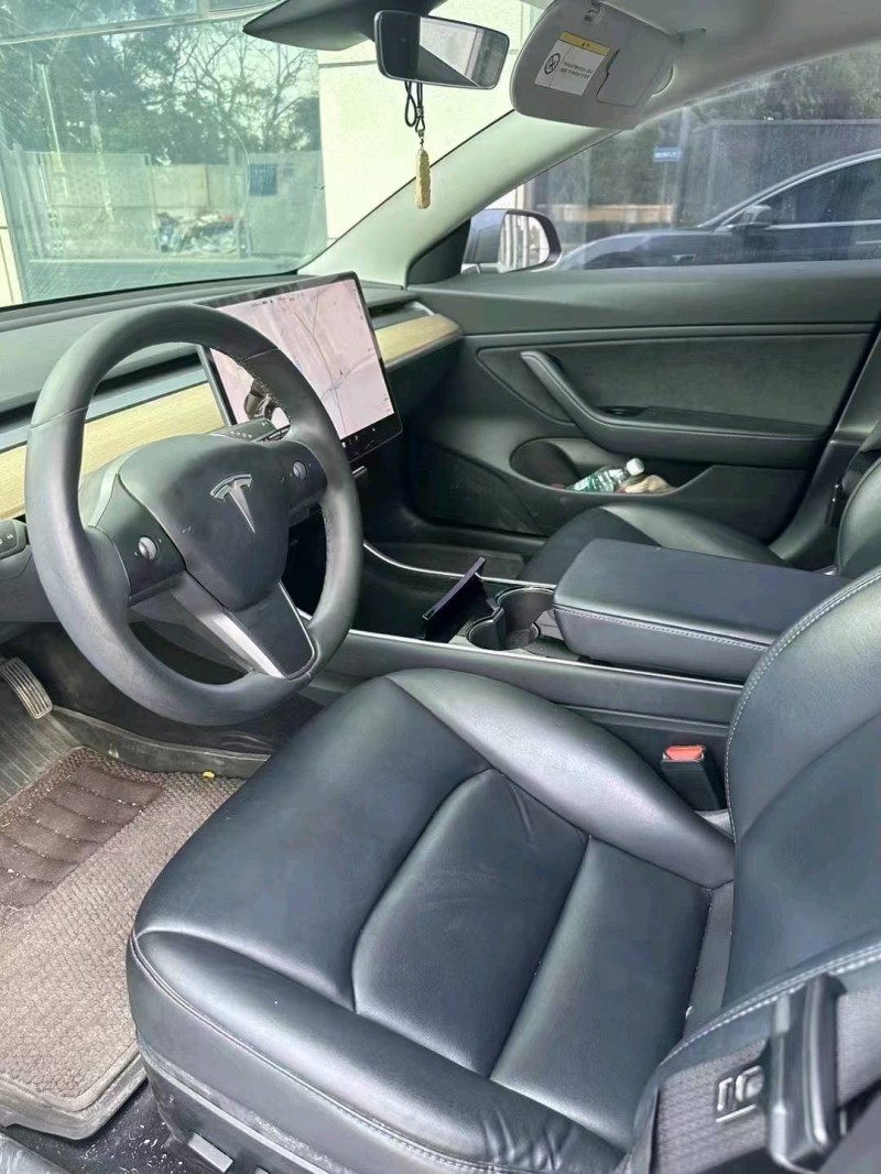 廣州20年特斯拉MODEL 37