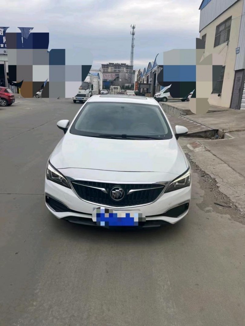 潍坊18年别克威朗1