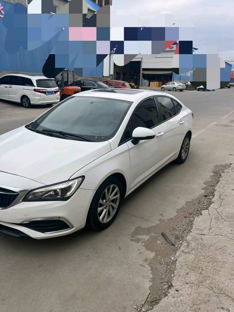 潍坊18年别克威朗2