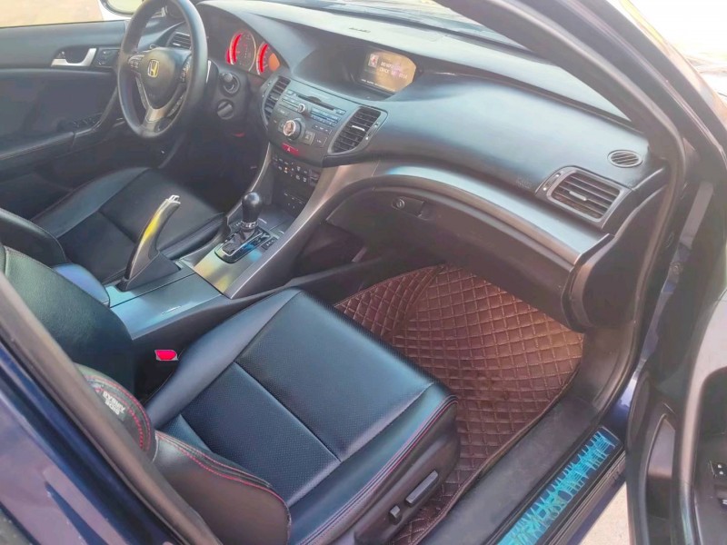 邢台13年本田思铂睿7