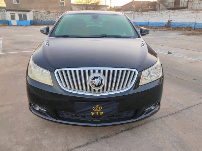 邢台11年别克君越1