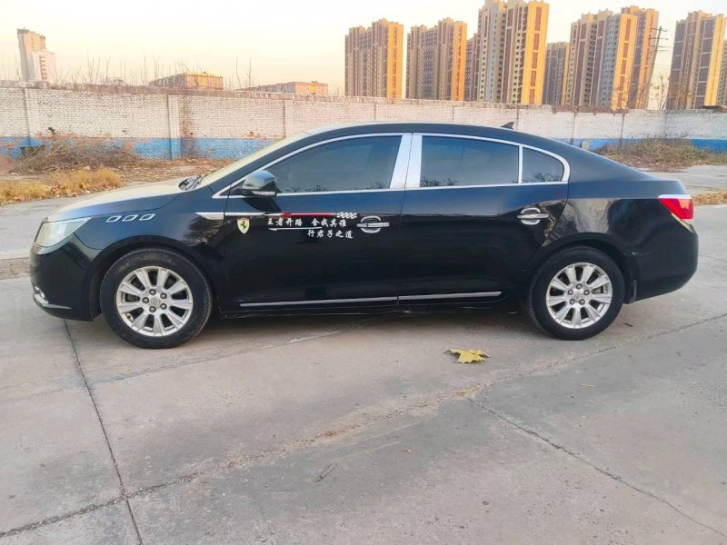 邢台11年别克君越3