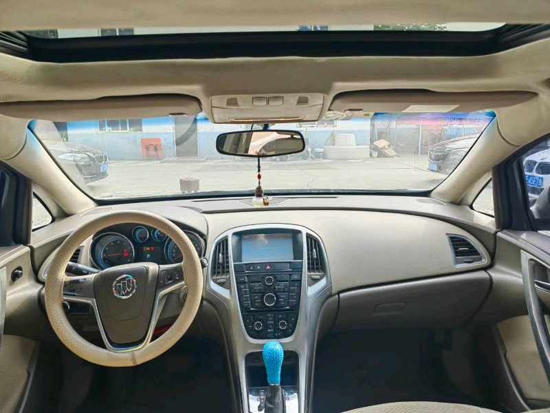 邢台15年别克英朗GT6