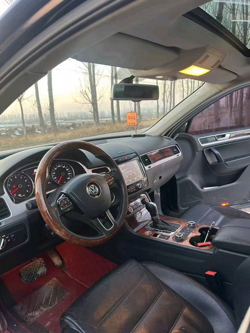 保定13年大众途锐6