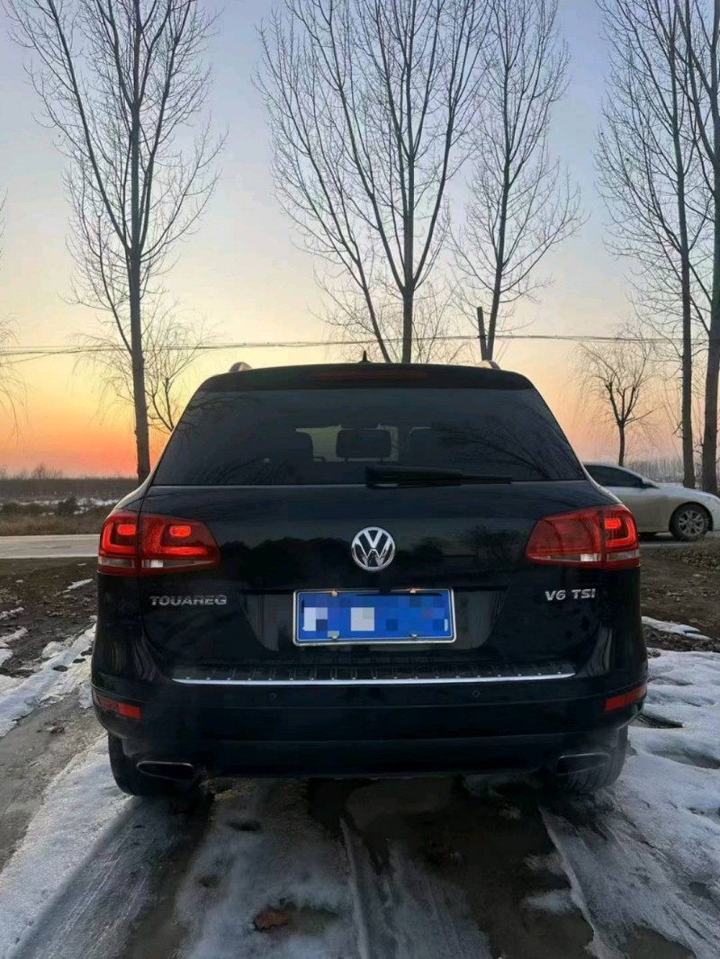 保定13年大众途锐8