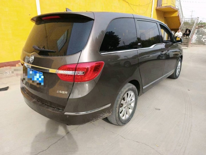 保定16年别克GL84