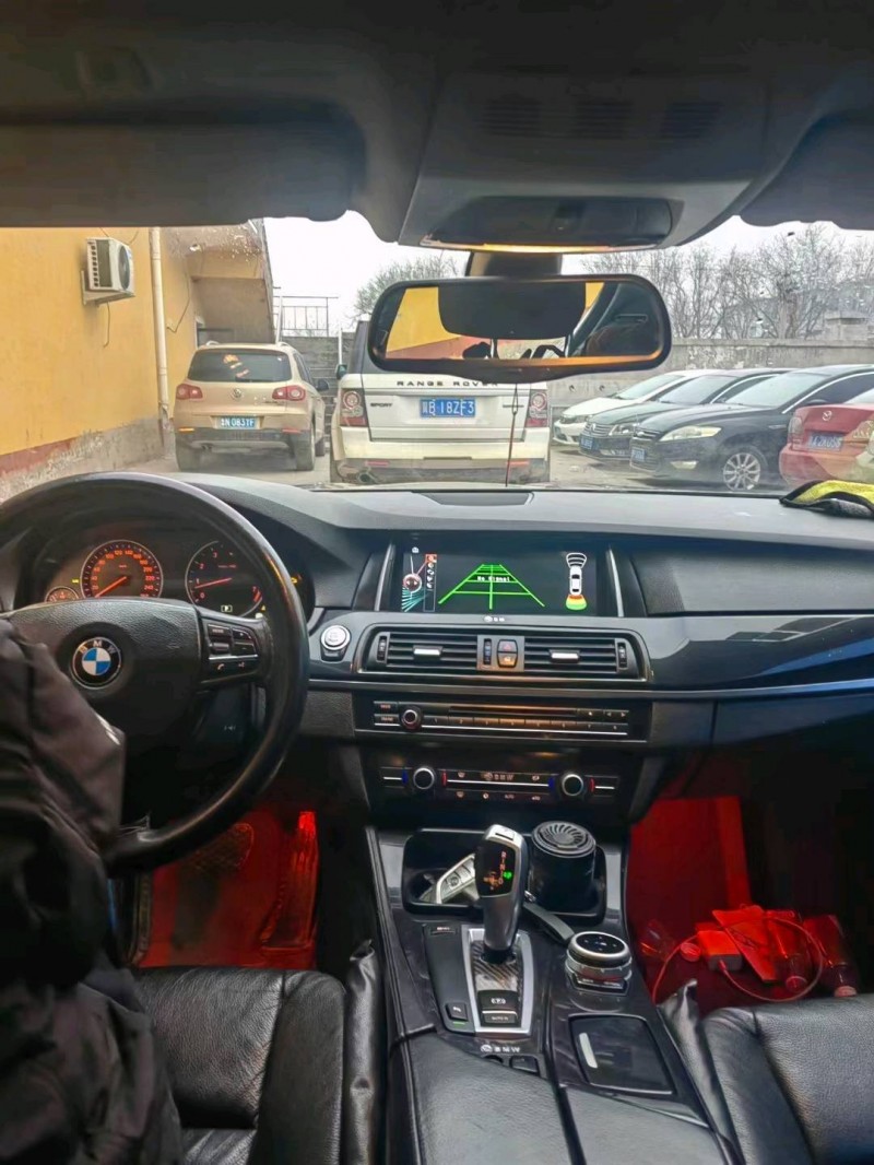 保定12年宝马5系3