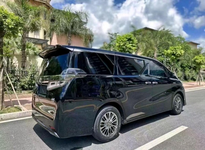 广州21年丰田威尔法8