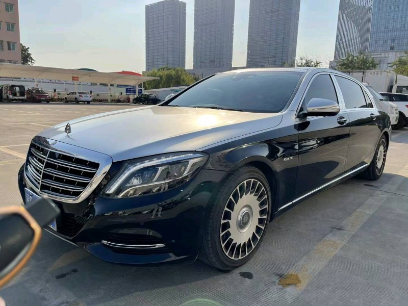 广州16年奔驰迈巴赫S级2