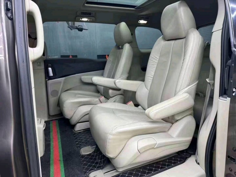 枣庄16年别克GL88