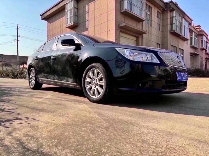 枣庄13年别克君越3