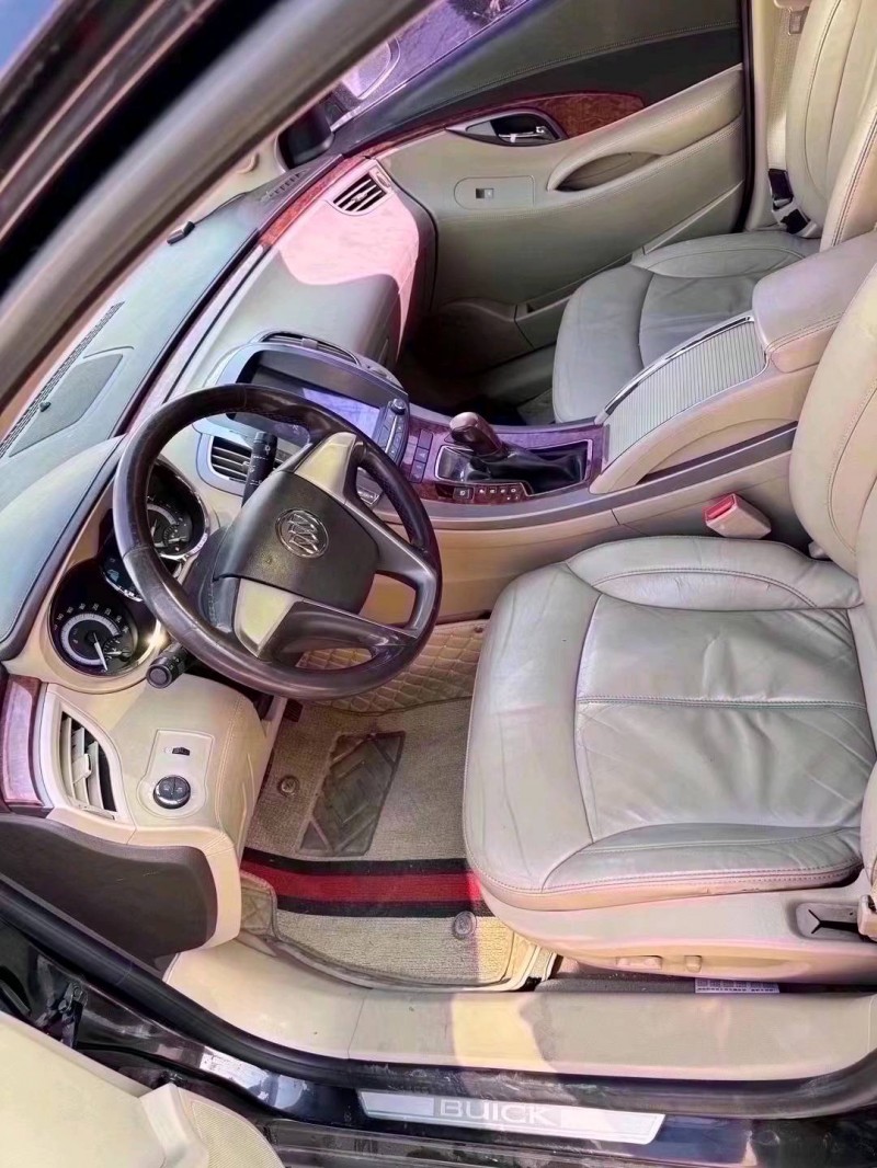 枣庄13年别克君越9