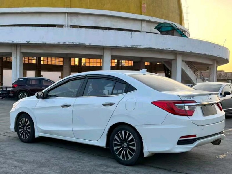 东莞15年本田凌派8