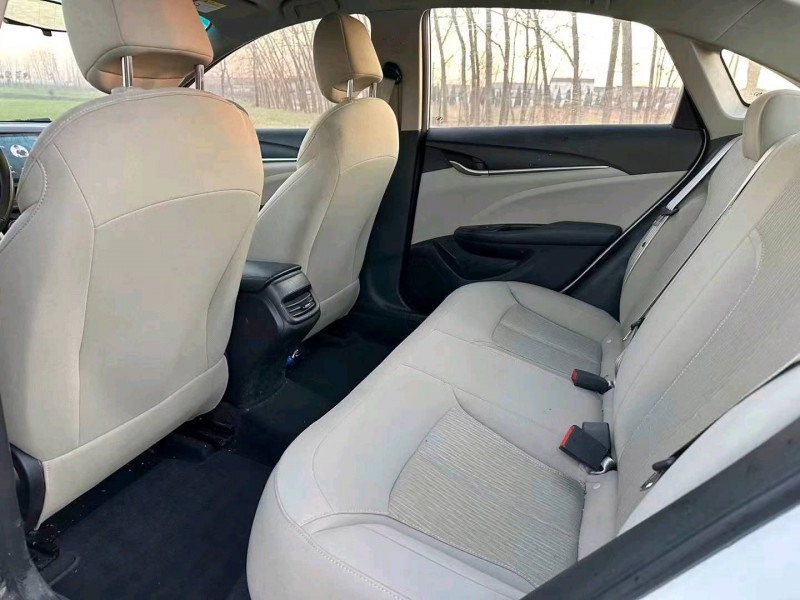 常州17年别克英朗9