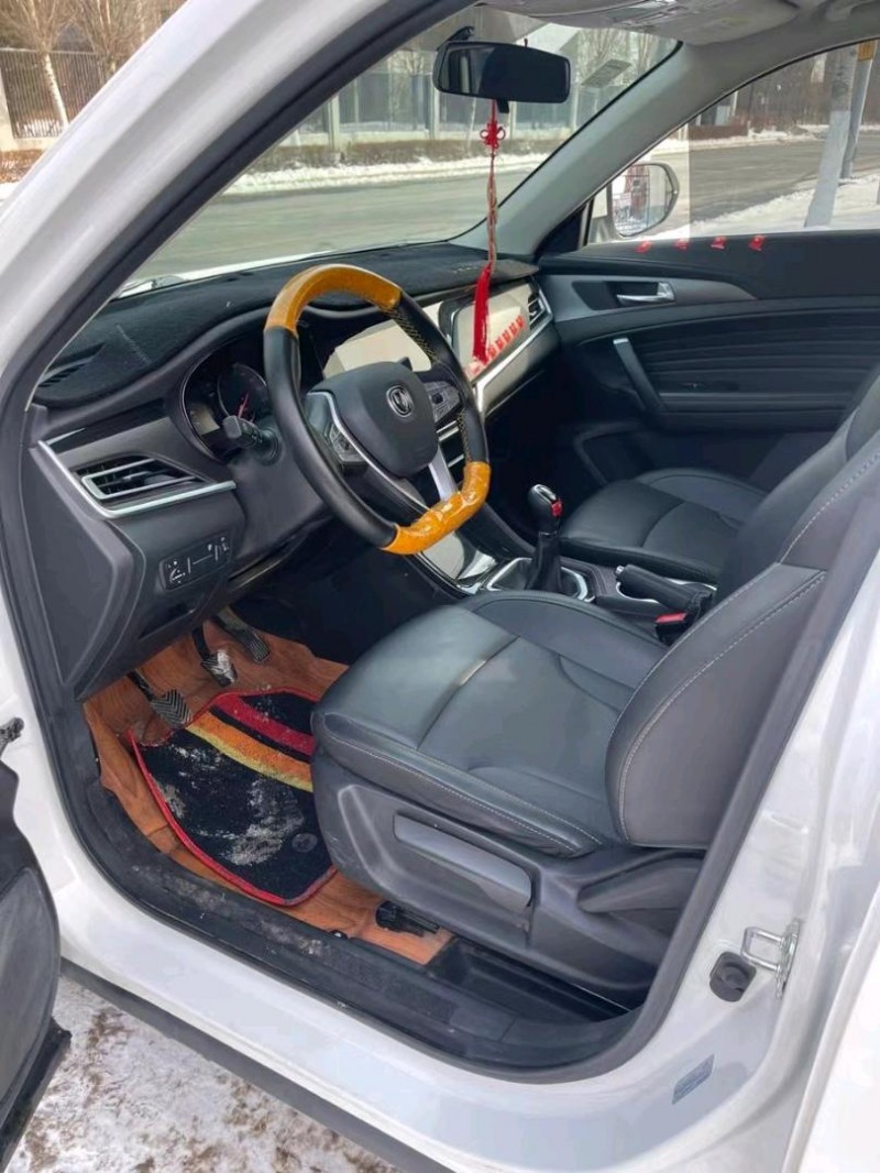 沈陽21年長安汽車CS357