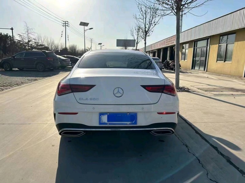 枣庄21年奔驰CLA9