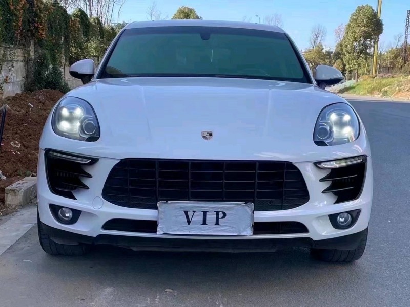 昆明17年保時捷Macan1