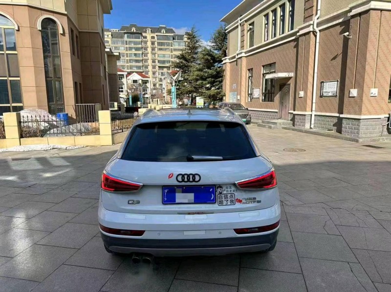 东营18年奥迪Q38