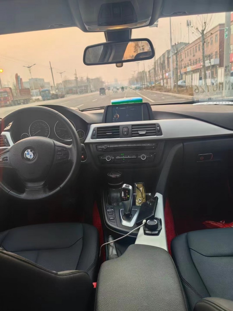 济宁15年宝马3系6