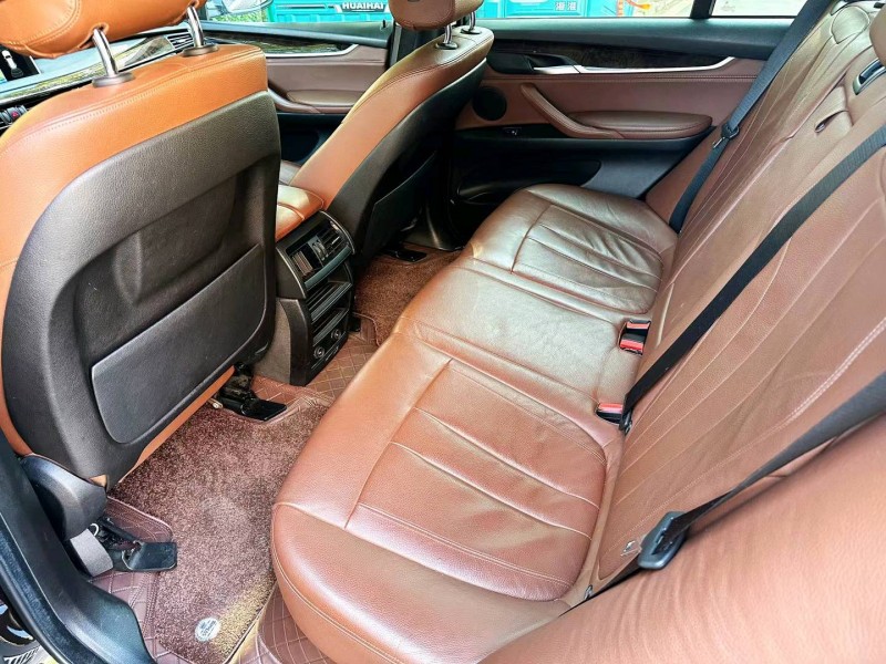 东营15年宝马X58