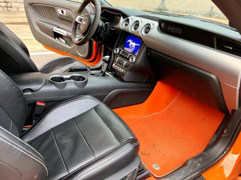 东营21年福特野马6