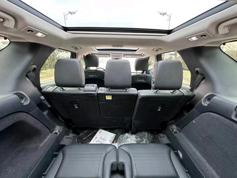 盐城22年路虎发现5