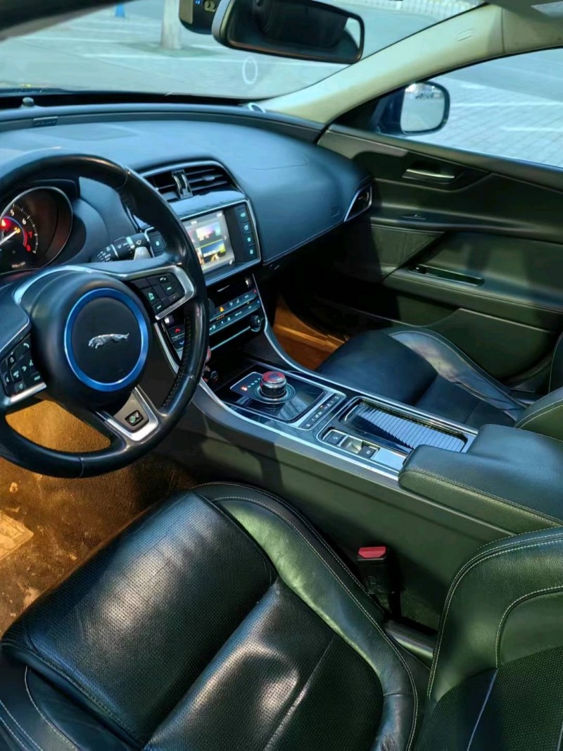 保定17年捷豹XE6