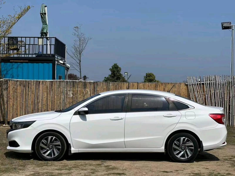 汕头19年本田凌派3