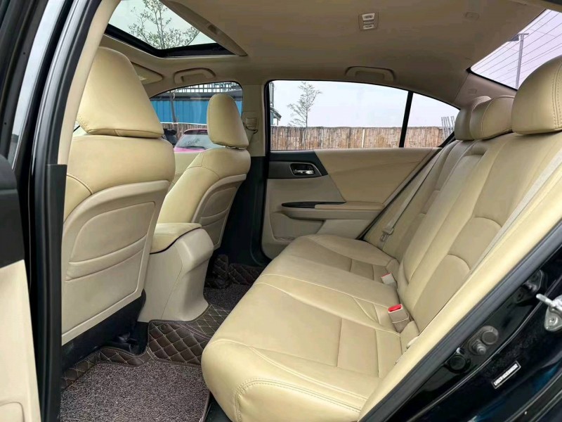 汕头15年本田雅阁5