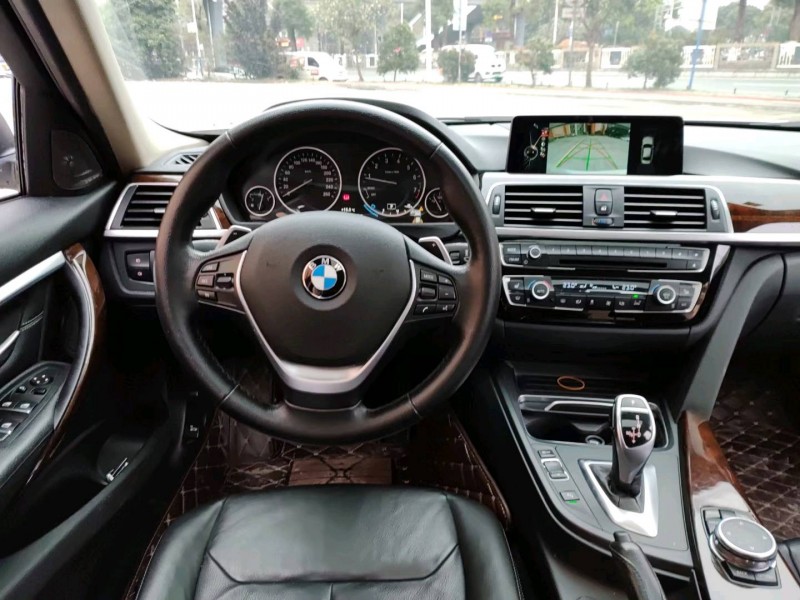 佛山16年宝马3系7