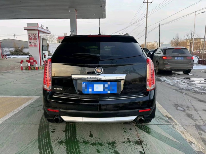 保定12年凯迪拉克SRX8