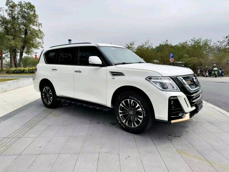 广州18年日产途乐3