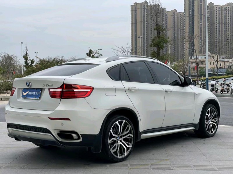 广州13年宝马X68