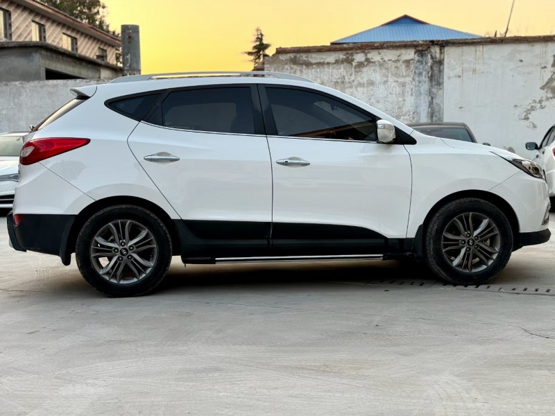 济宁16年现代ix353