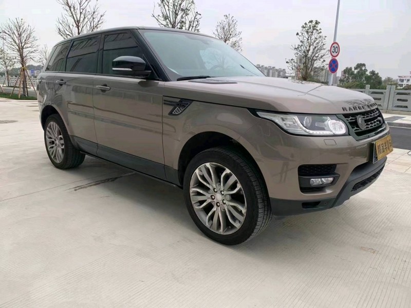 珠海16年路虎揽胜运动2