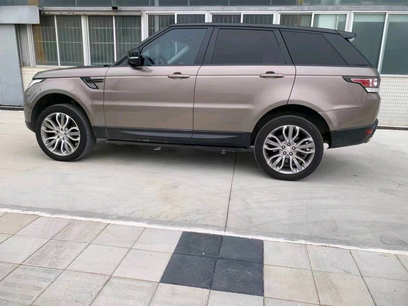 珠海16年路虎揽胜运动3