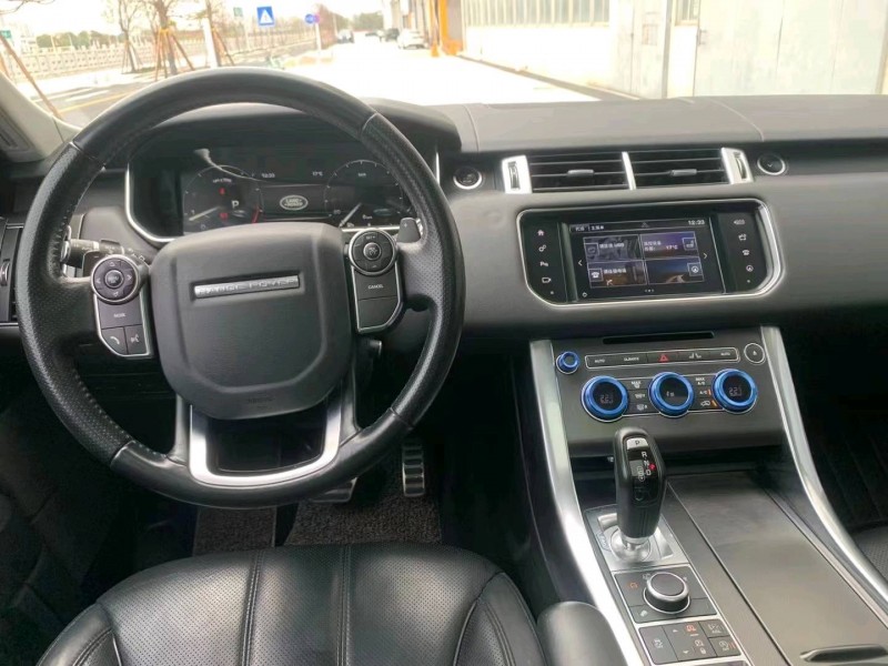 珠海16年路虎揽胜运动6