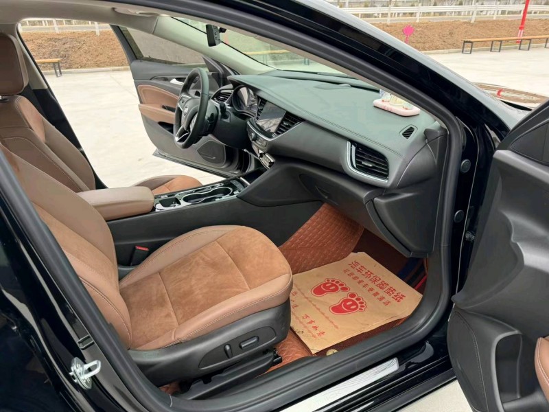 徐州23年别克君威6