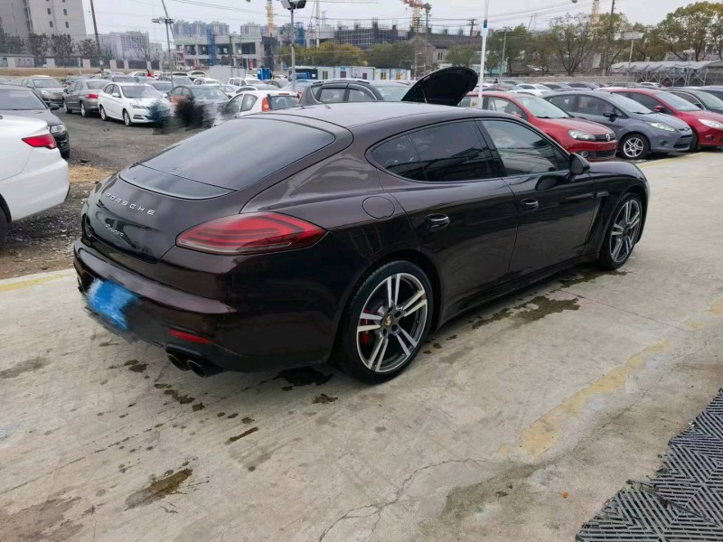 湖州15年保時捷帕拉梅拉8