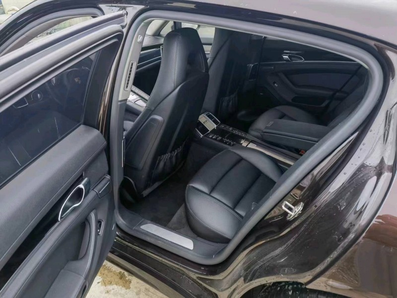 湖州15年保時捷帕拉梅拉9