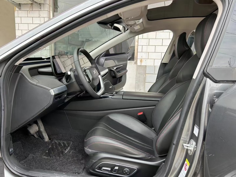 濟寧22年小鵬汽車p78