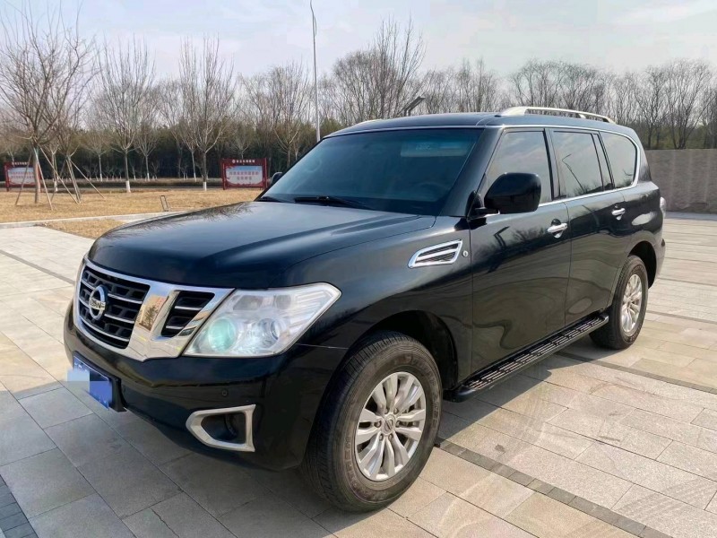 重庆17年日产途乐8