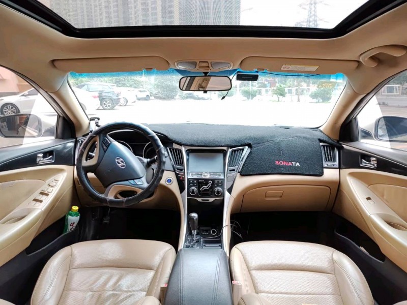 佛山13年现代索纳塔八8