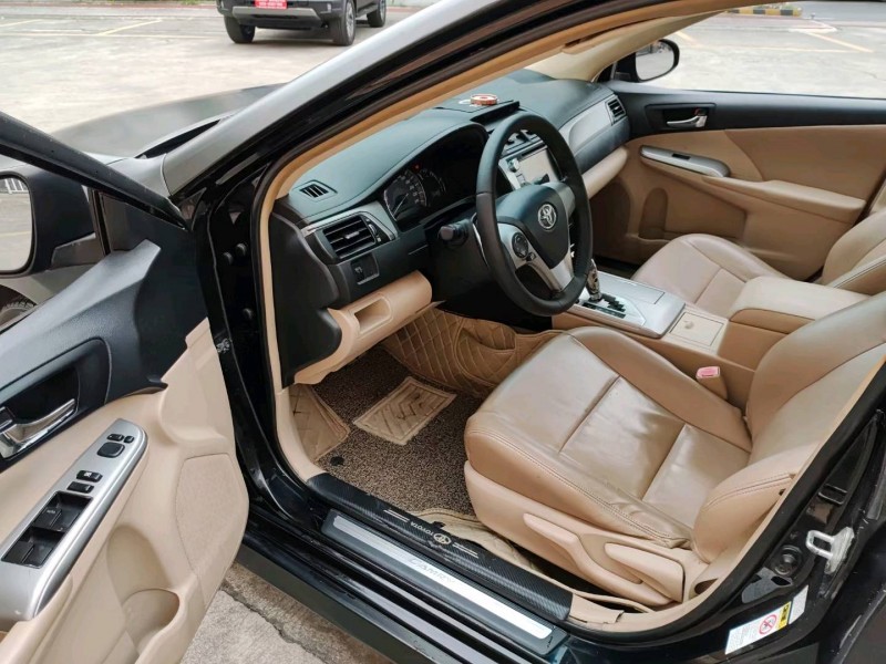 佛山12年丰田凯美瑞5