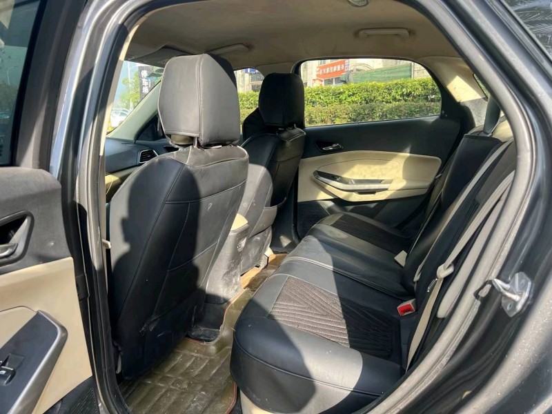 重庆15年福特福克斯8