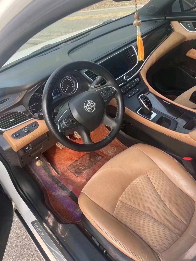 东营16年别克君越7