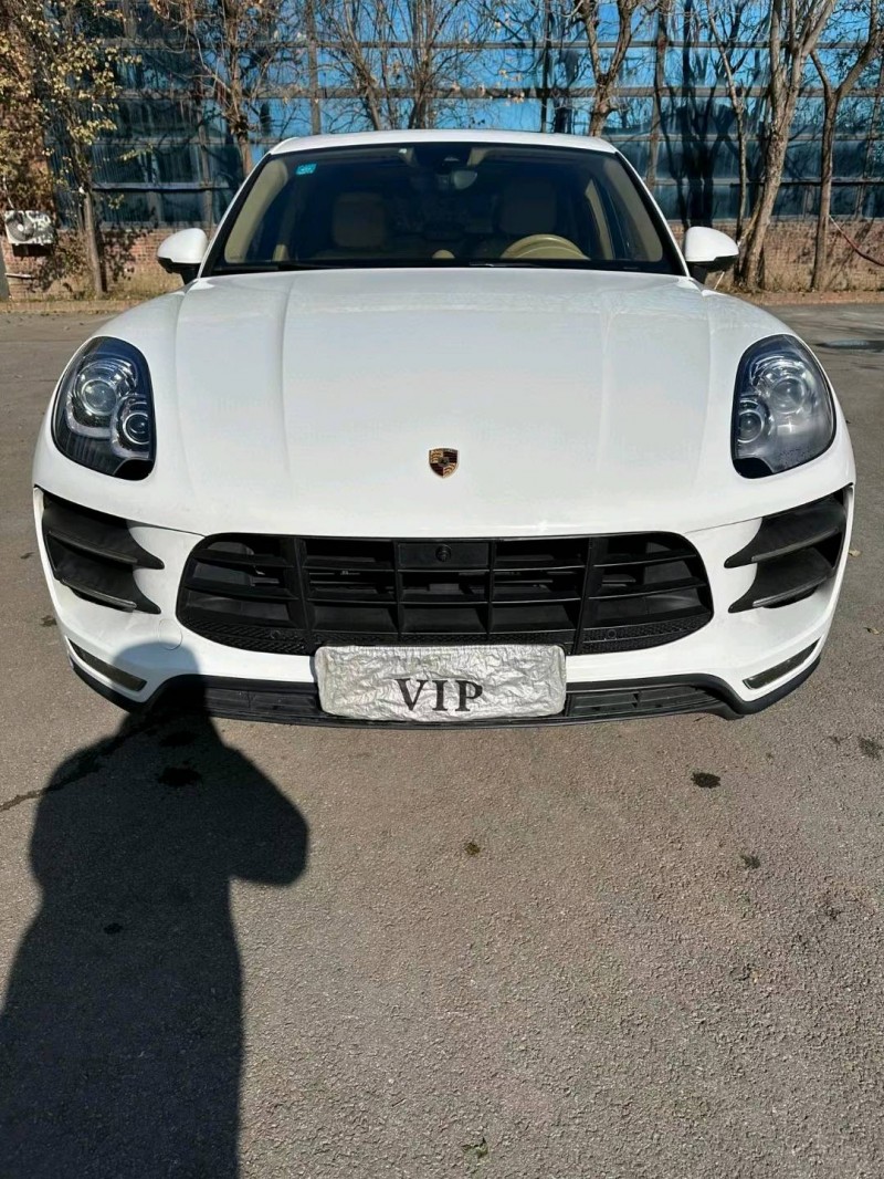 沈陽16年保時捷Macan1