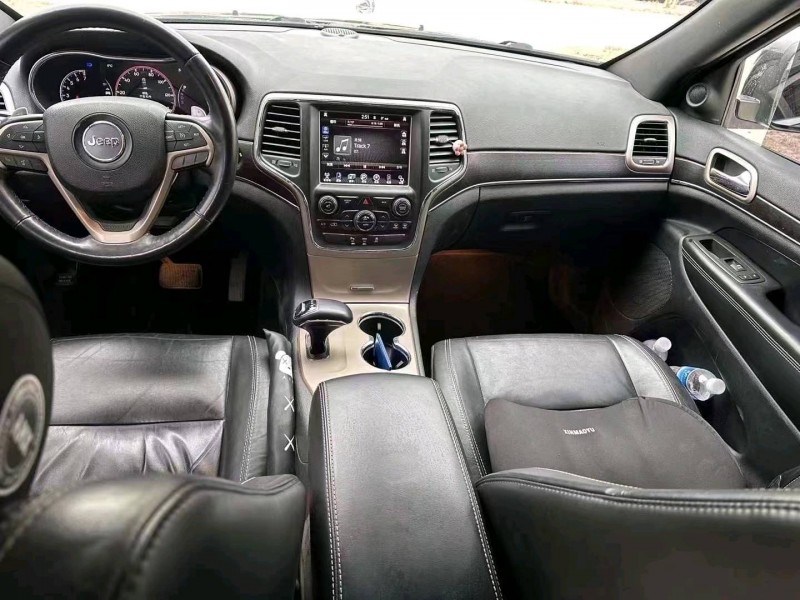 东营15年Jeep大切诺基7